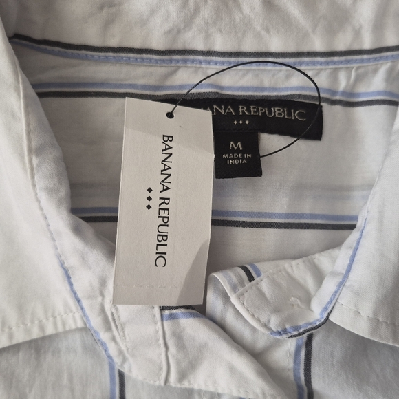 Banana Republic Men's Shirt - Picture 2 of 8